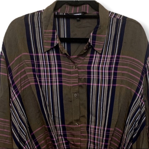 Express Plaid Button-Down Blouse - Picture 2 of 3